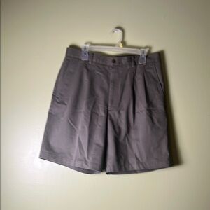 Men short pants Nordstrom army green Flat Front Shorts Casual Style